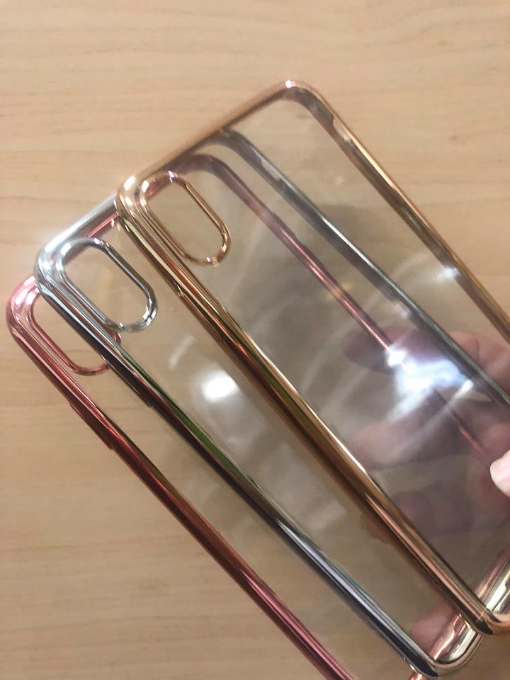 Ốp Lưng Viền Màu iPhone XS Max Dạng Dẻo Hiệu Benks làm bằng chất liệu nhựa dẻo cao cấp với diện mạo siêu mỏng, gọn nhẹ sẽ là phụ kiện rất tuyệt với cho dế nhé.